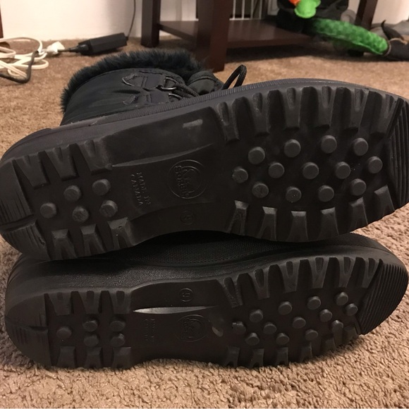 Women's  Sorel Black Winter Boots - Picture 9 of 9